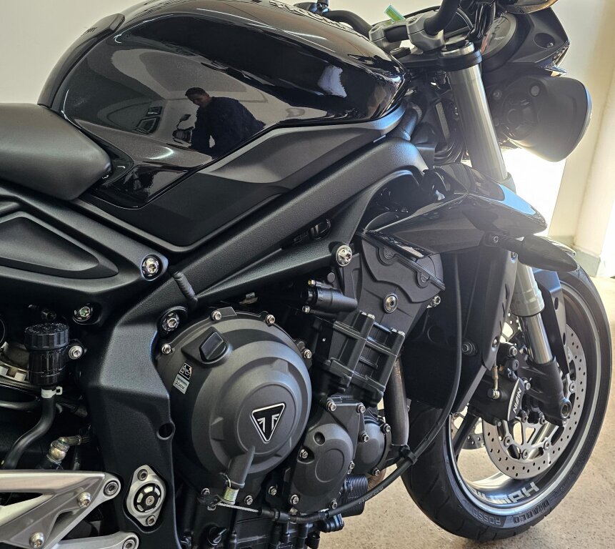 Imagem 18 - Triumph STREET TRIPLE S 2017
