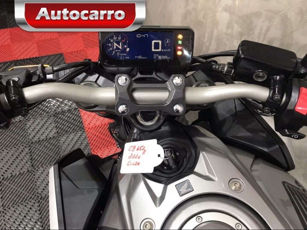 HONDA CB 650 R CINZA GASOLINA