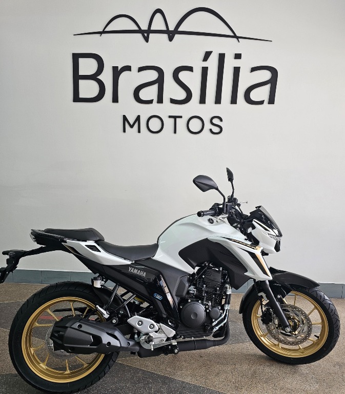 imagem moto Estamos buscando os dados do veículo, em alguns instantes o seu anúncio estará pronto!