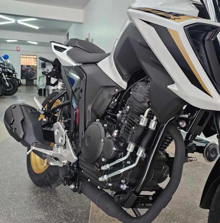 imagem moto Estamos buscando os dados do veículo, em alguns instantes o seu anúncio estará pronto!