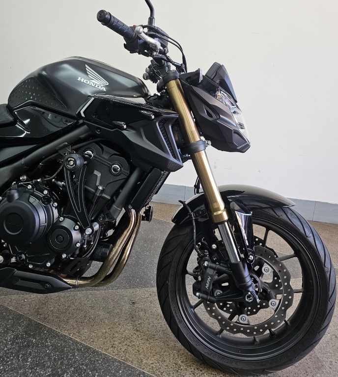 imagem moto HONDA CB 500F 2024