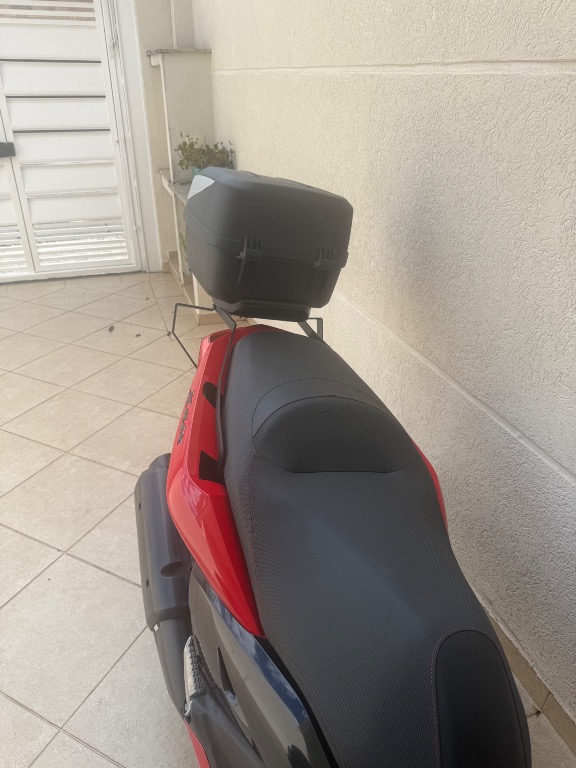 Foto YAMAHA XMAX 250 ABS 2024