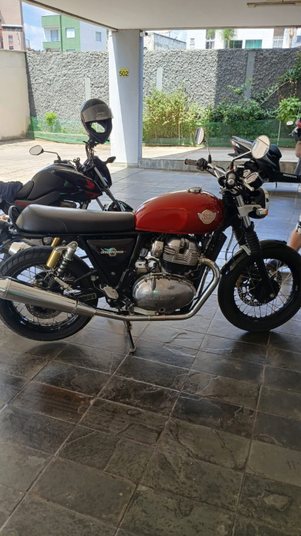Foto Royal Enfield Interceptor 650cc ABS 2021
