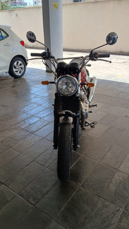 Foto Royal Enfield Interceptor 650cc ABS 2021