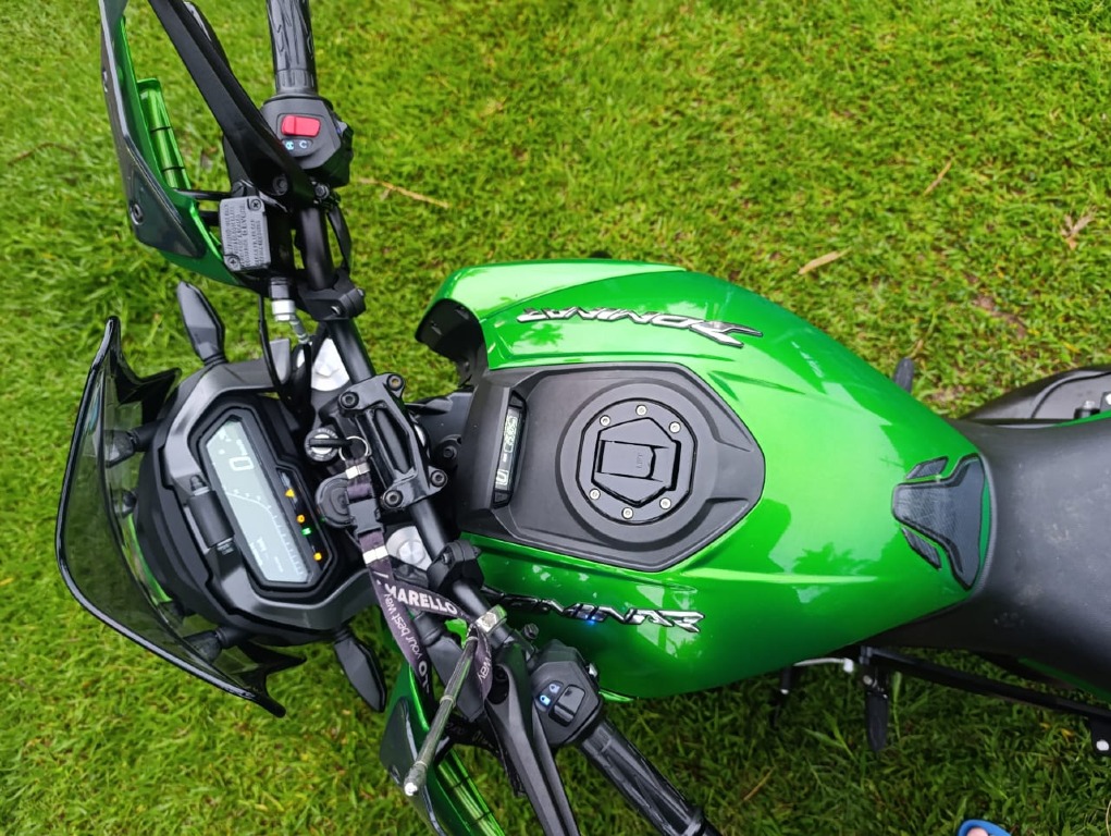Foto BAJAJ DOMINAR 400  2024