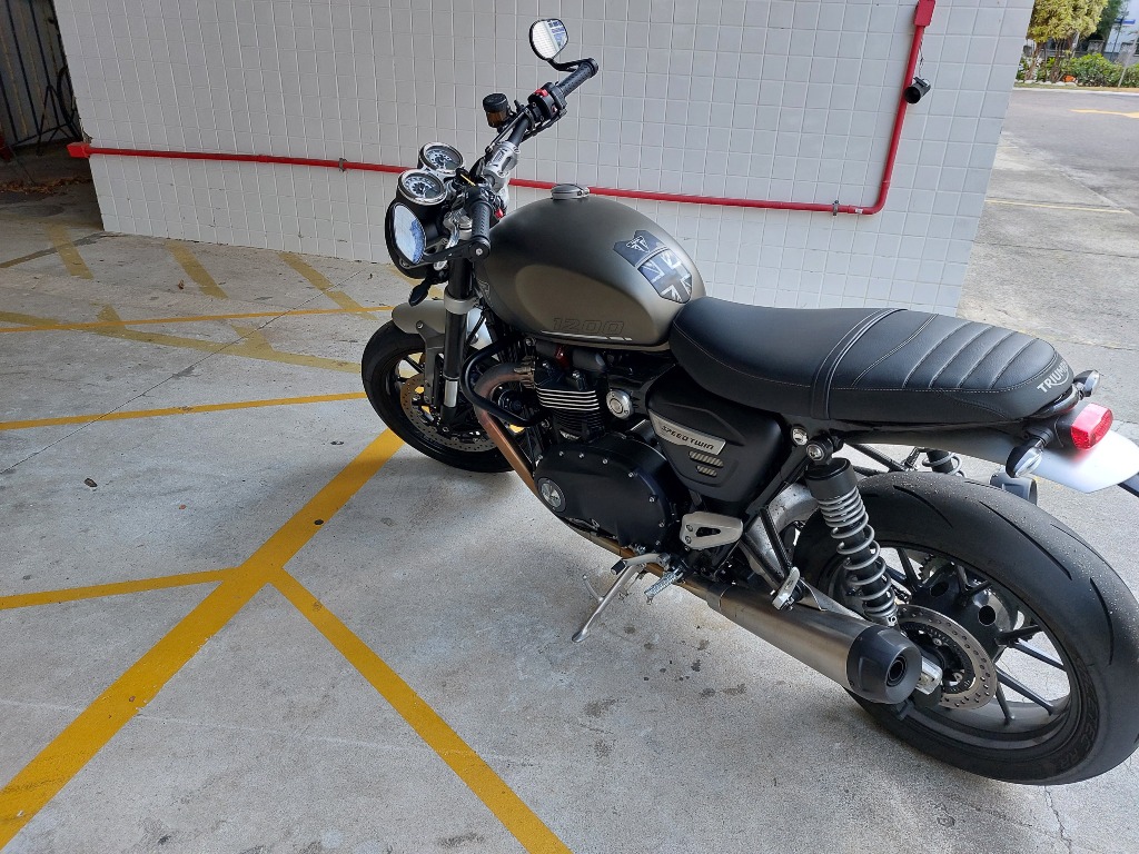 Foto TRIUMPH Speed Twin 1200cc 2023