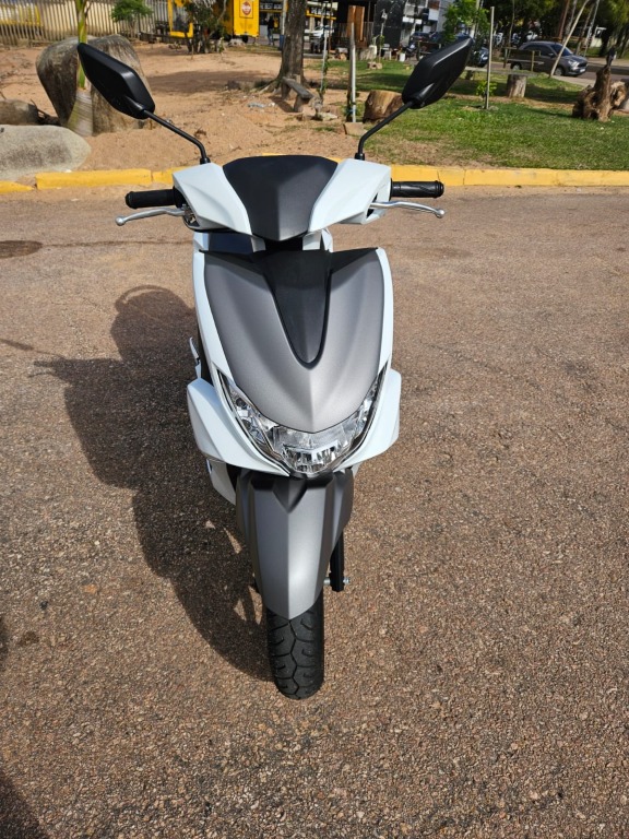 Foto YAMAHA FLUO 125 ABS 2024