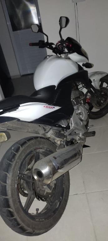 Foto HONDA CB 300R/ 300R FLEX 2011