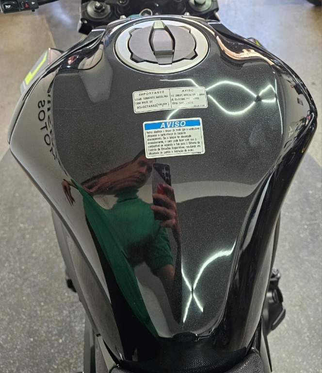 imagem moto KAWASAKI Z 900 2024