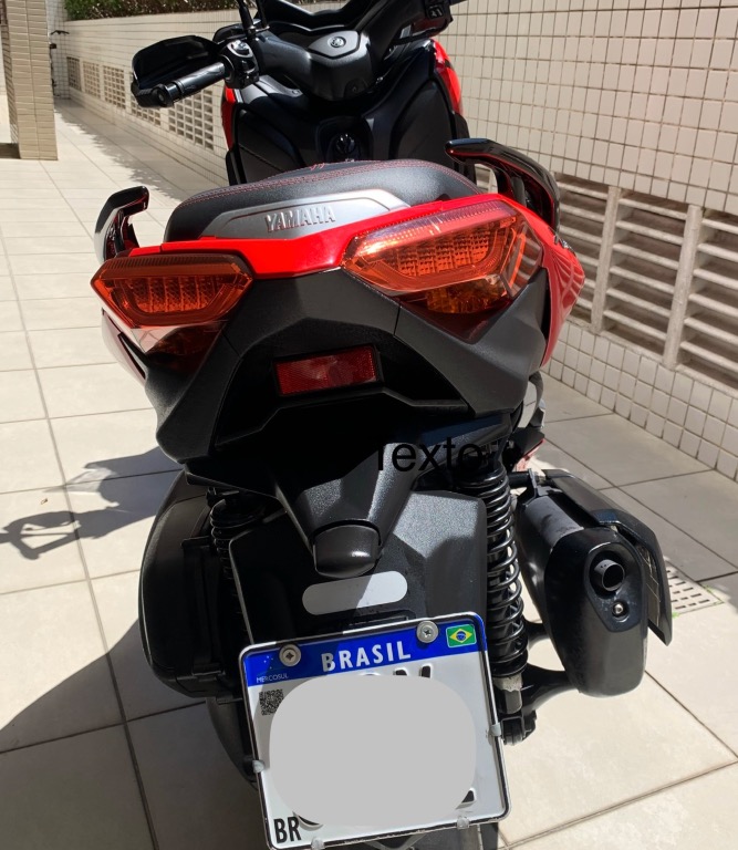 Foto YAMAHA XMAX 250 ABS 2023