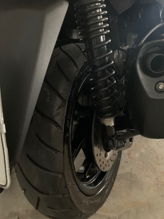 Foto YAMAHA XMAX 250 ABS 2023