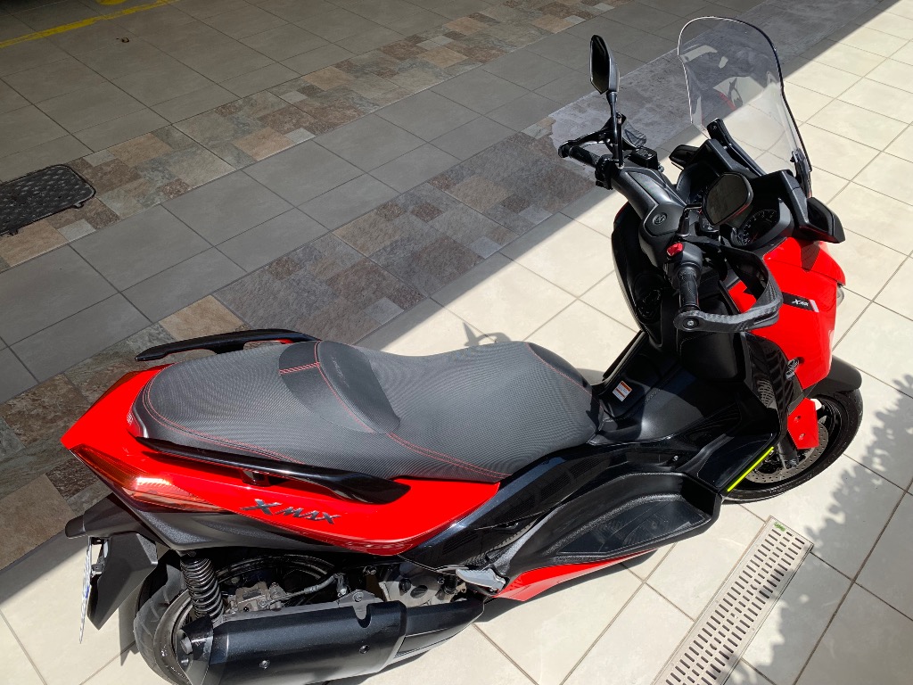 Foto YAMAHA XMAX 250 ABS 2023