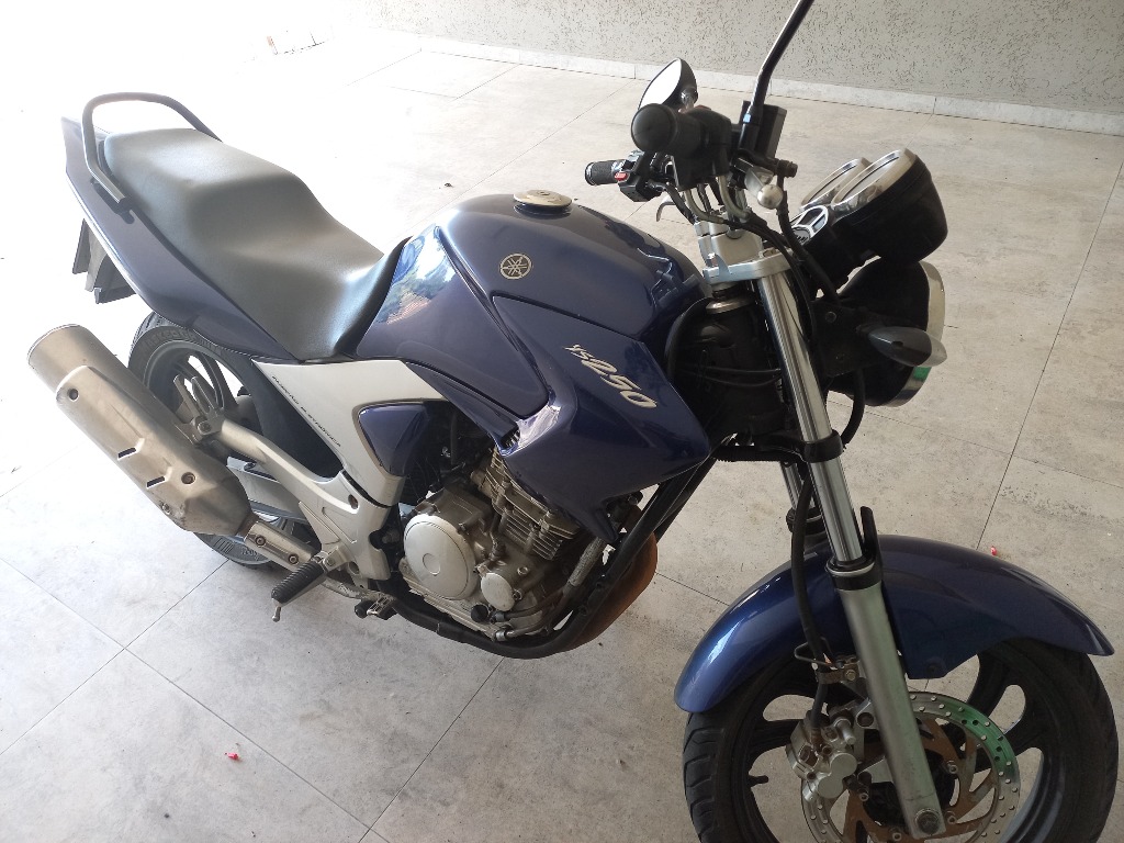 Foto YAMAHA YS 250 FAZER/ FAZER L. EDITION /BLUEFLEX 2008