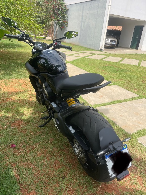 Foto DUCATI DIAVEL V4 1158 2025