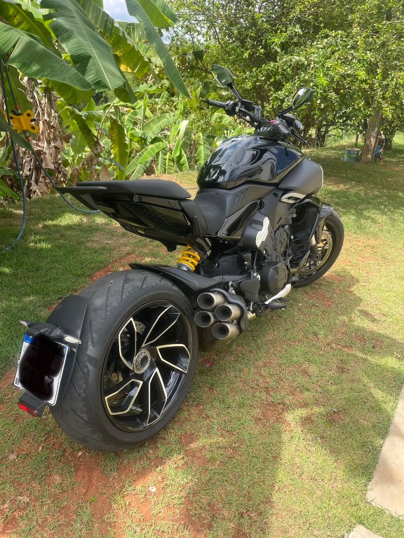 Foto DUCATI DIAVEL V4 1158 2025