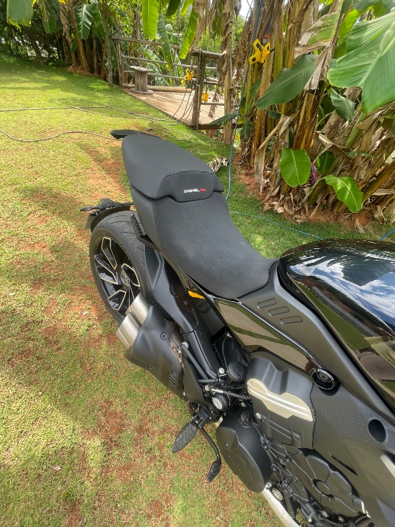Foto DUCATI DIAVEL V4 1158 2025