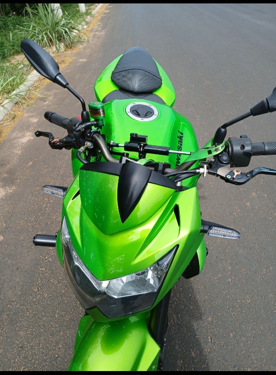 Foto KAWASAKI Z 750 2012