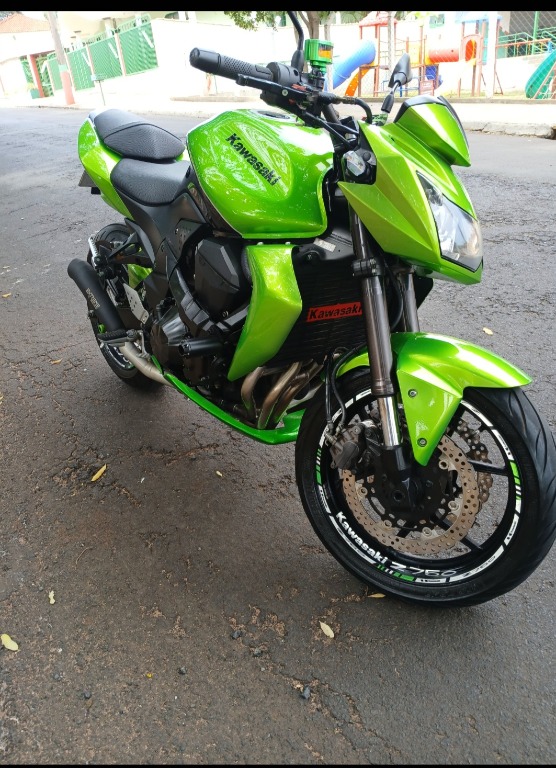 Foto KAWASAKI Z 750 2012