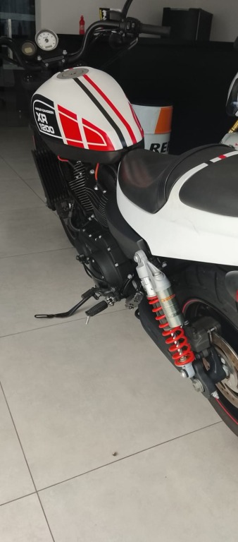 Foto HARLEY-DAVIDSON XR 1200X SPORTSTER 2012