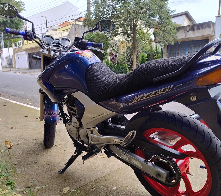 Foto YAMAHA YS 250 FAZER/ FAZER L. EDITION /BLUEFLEX 2008