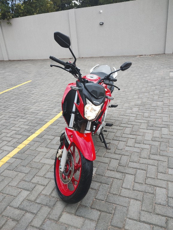 Foto HONDA CB 250 TWISTER/FLEXONE 2021