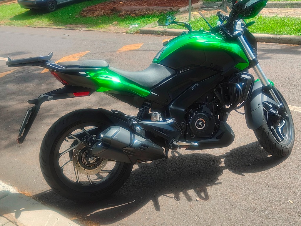 Foto BAJAJ DOMINAR 400  2025
