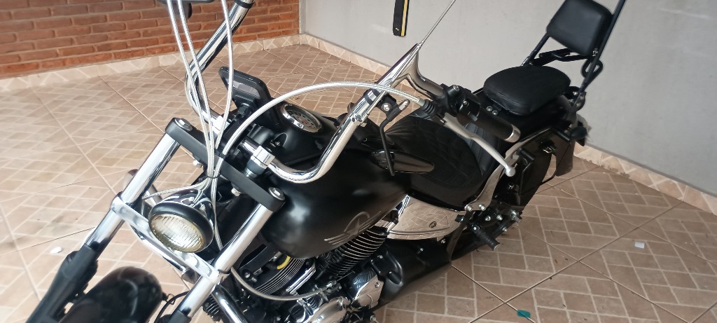 Foto YAMAHA XVS 650 DRAG STAR 2004