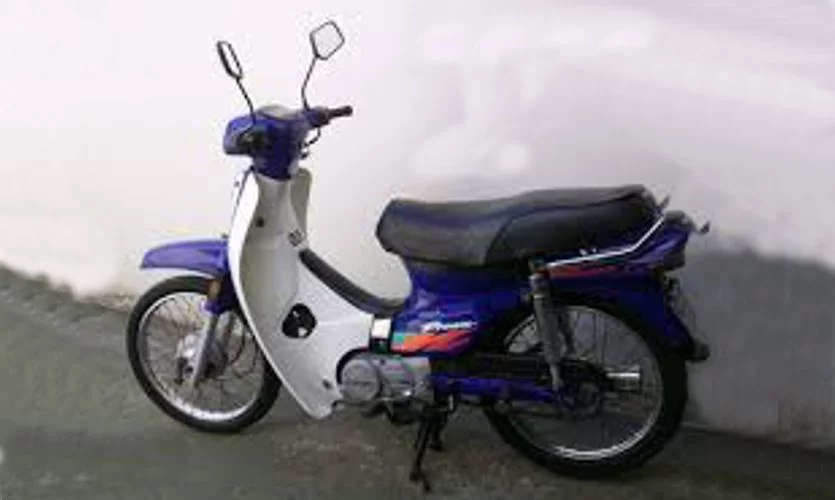 foto moto honda/c-100-dream