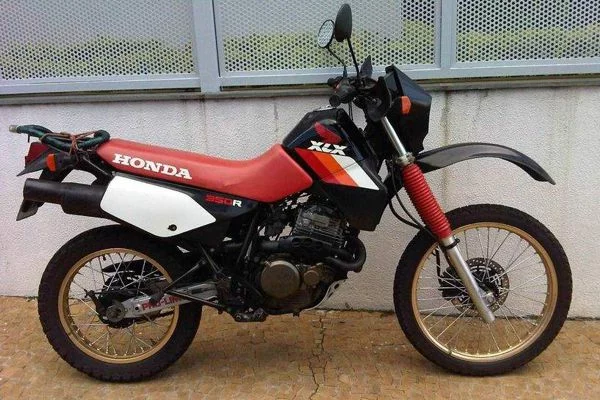 foto moto honda/xlx-350