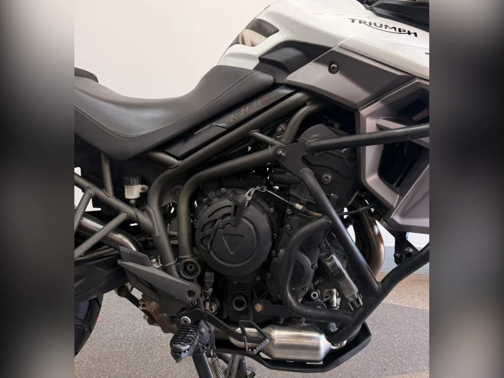 Miniatura da foto 3 - Triumph Tiger 800 XRX 2017