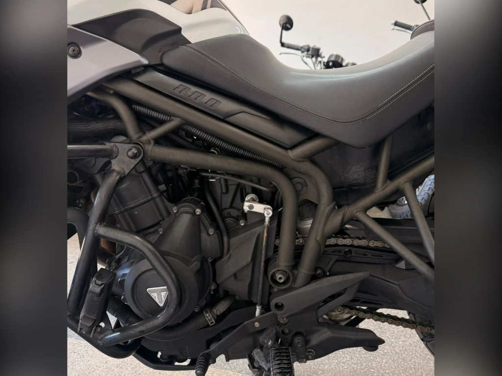 Miniatura da foto 9 - Triumph Tiger 800 XRX 2017