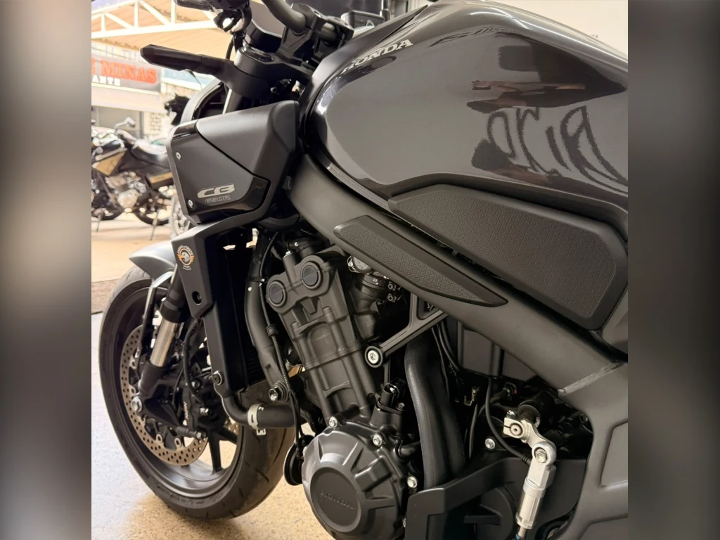 Miniatura da foto 7 - HONDA CB 640R 2027 2026