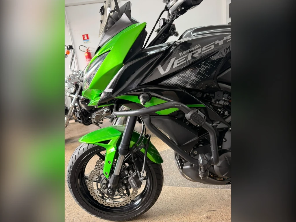 Miniatura da foto 5 - Kawasaki Versys 650cc 2021