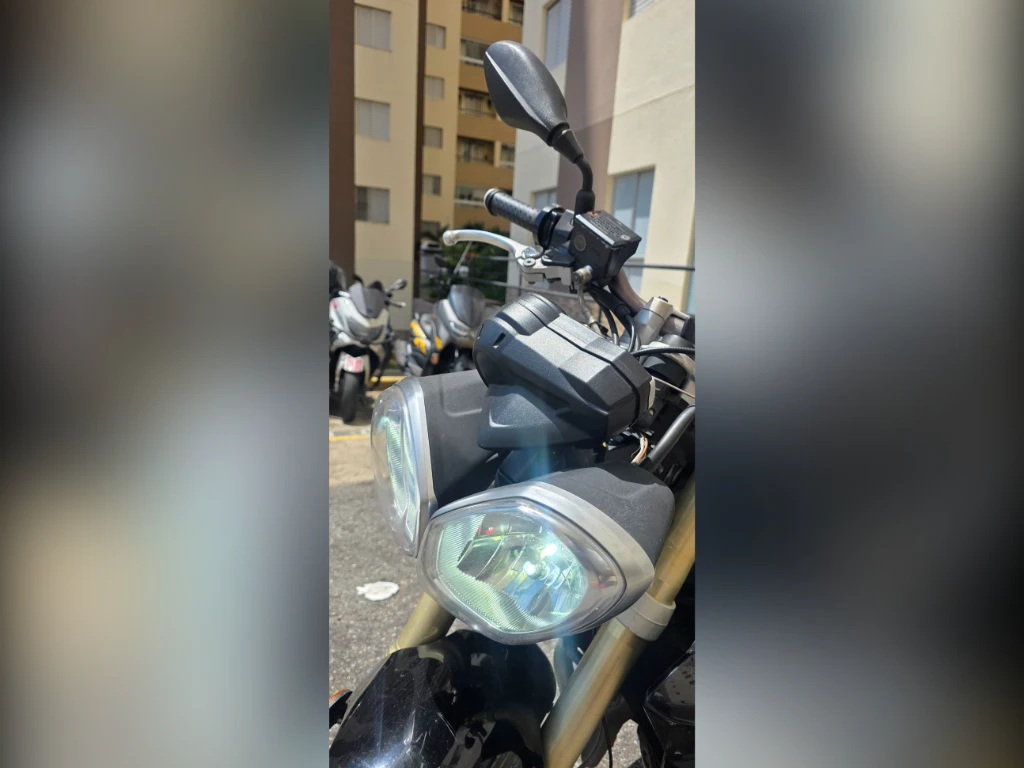 Triumph Street Triple 675 2015 preta à venda no Motonline - foto 11 de 11