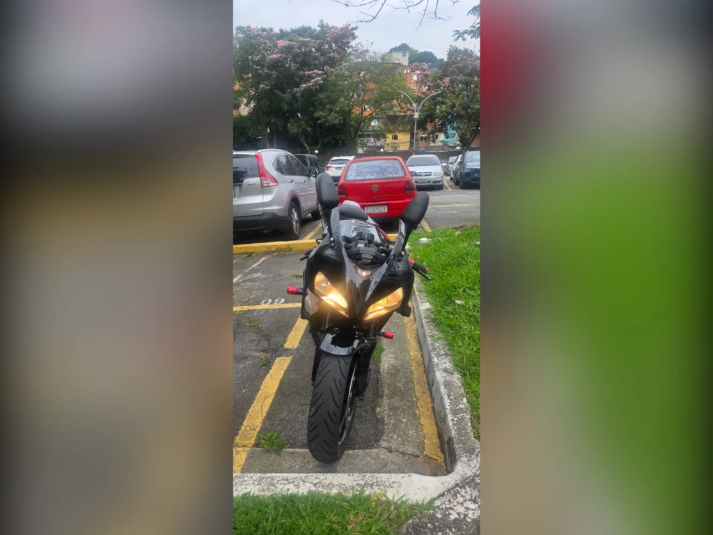 Honda CBR 1000 RR Fireblade 2006 preta à venda no Motonline - foto 4 de 15
