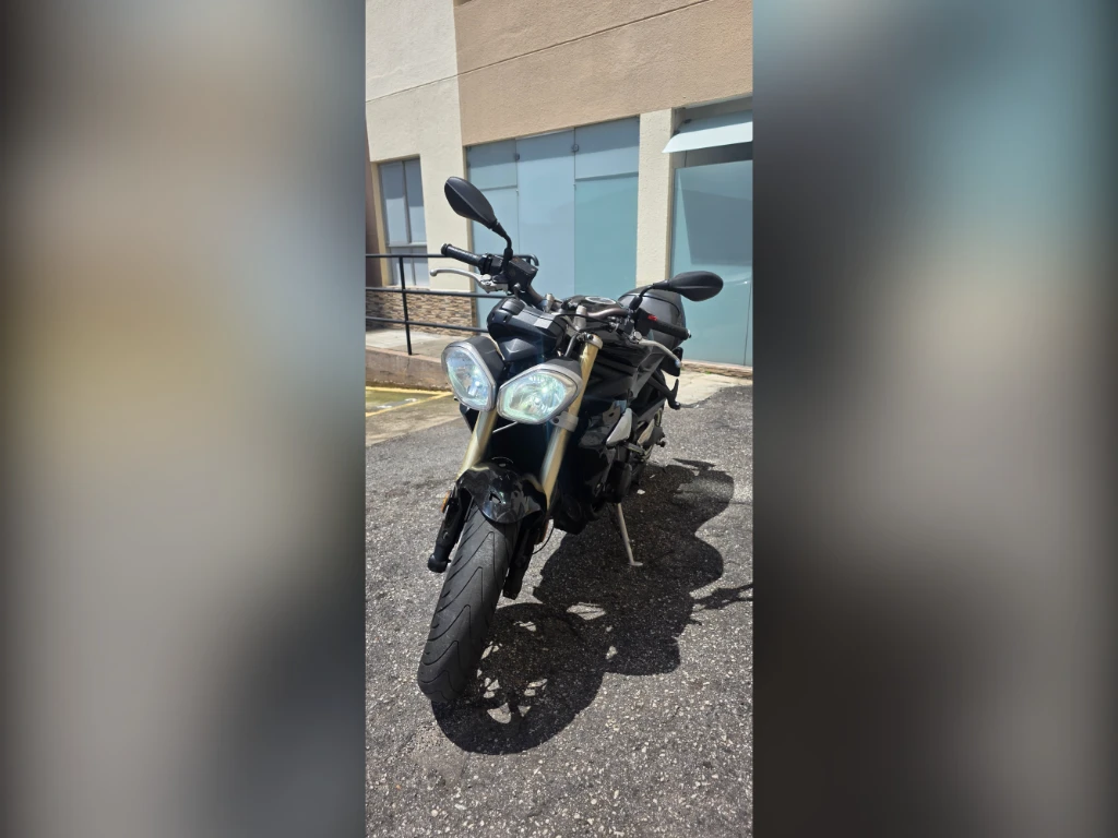 imagem moto TRIUMPH STREET TRIPLE 675 2015