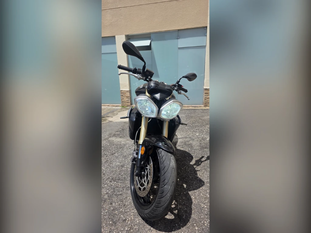 Triumph Street Triple 675 2015 preta à venda no Motonline - foto 10 de 11